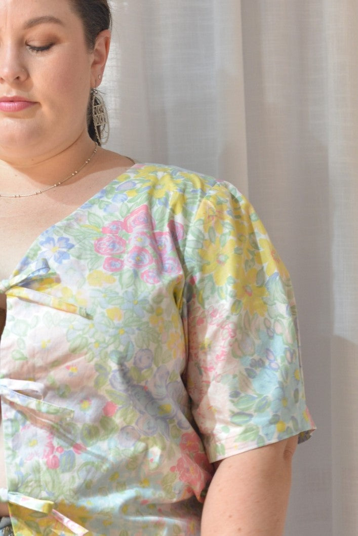 Tie Front Top - Size 18 - Matisse's Garden