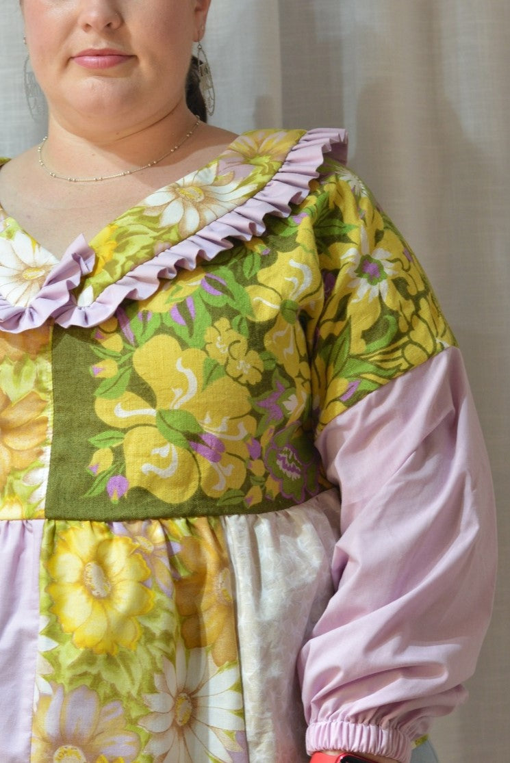 Peplum Top Long Sleeve - Size 16 - Vintage Folky Florals