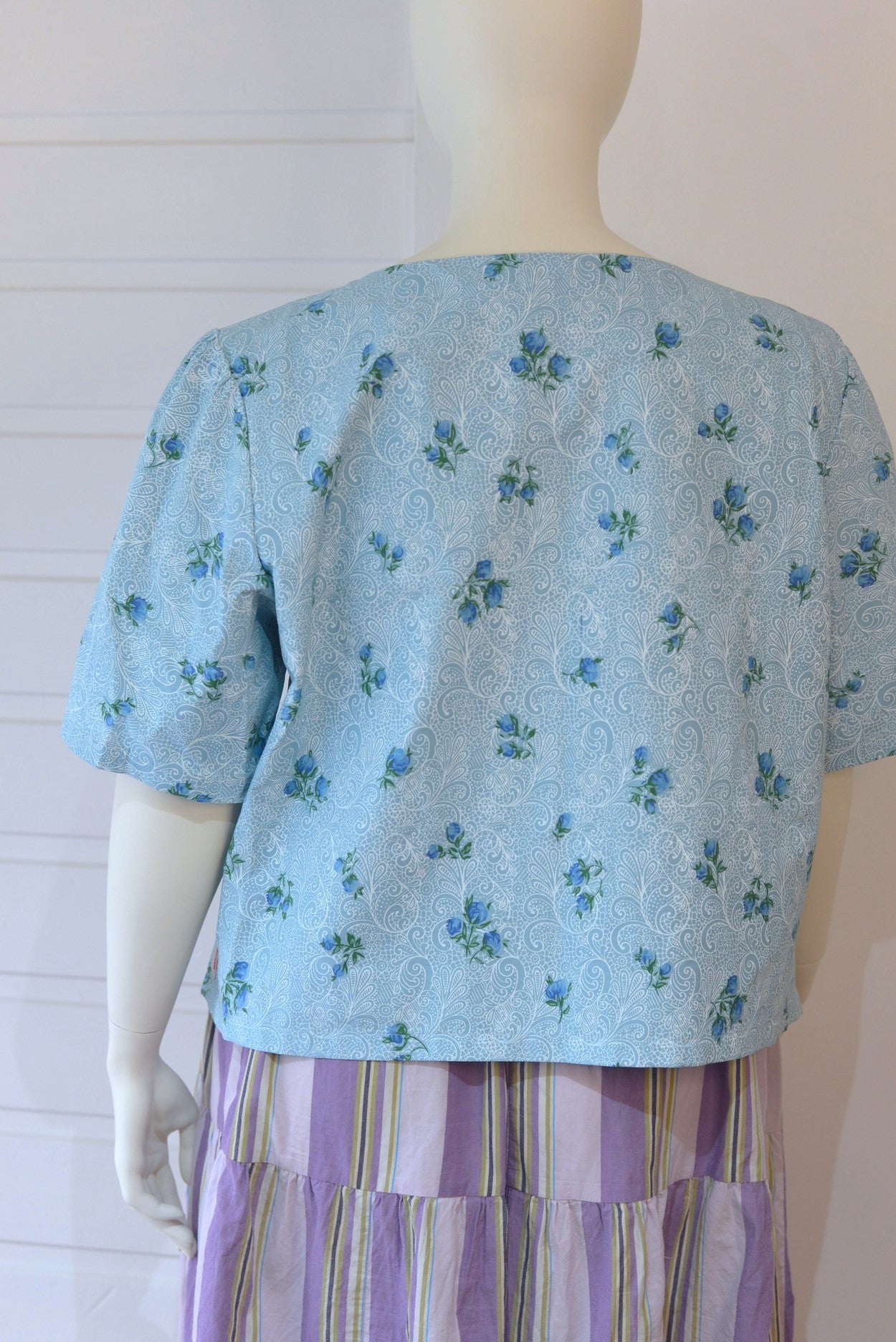 Tie Front Top - Paisley Rosebuds Size 24