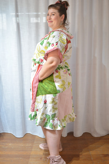 Tea Towel Ruffle Dress - Strawberry Fields Size 18