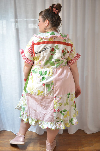 Tea Towel Ruffle Dress - Strawberry Fields Size 18