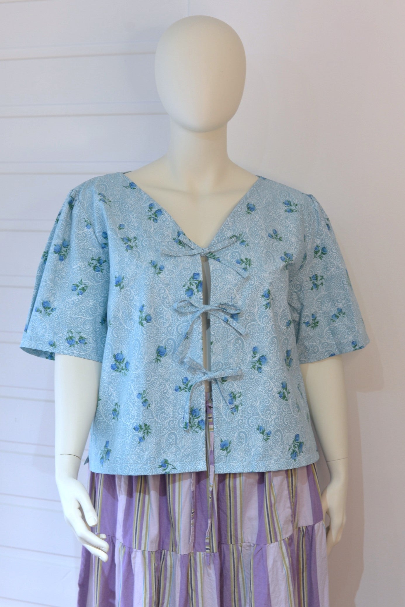 Tie Front Top - Paisley Rosebuds Size 24