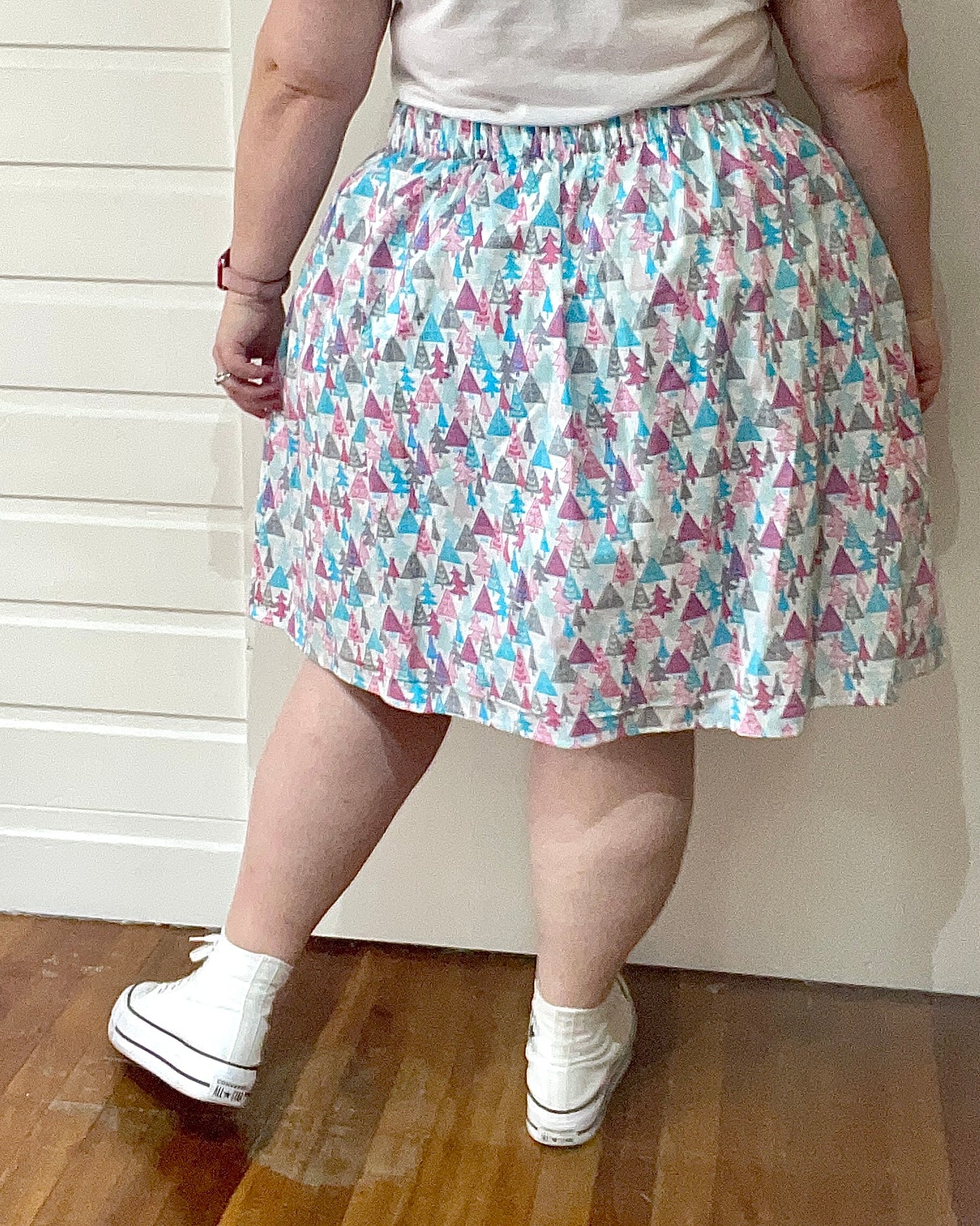 Christmas Patch Pocket Skirt - Size XL - Pastel Christmas Trees