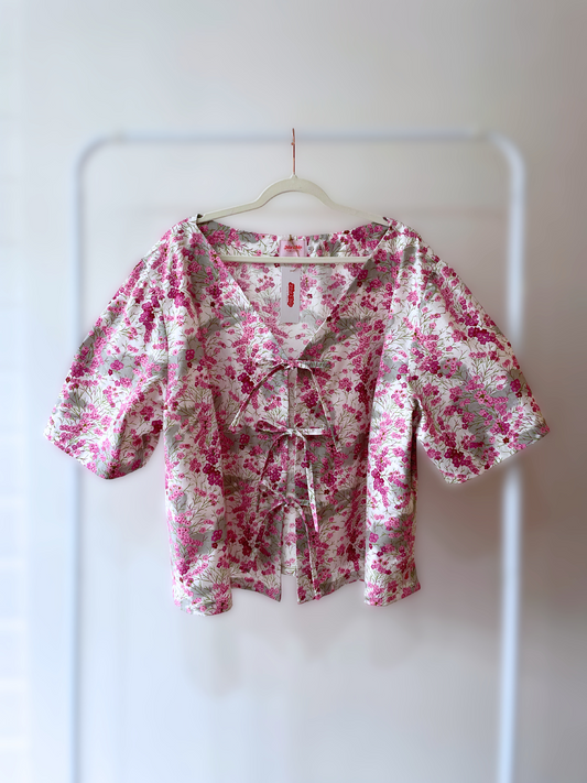 Tie Front Top - Size 30 - Wax Flower