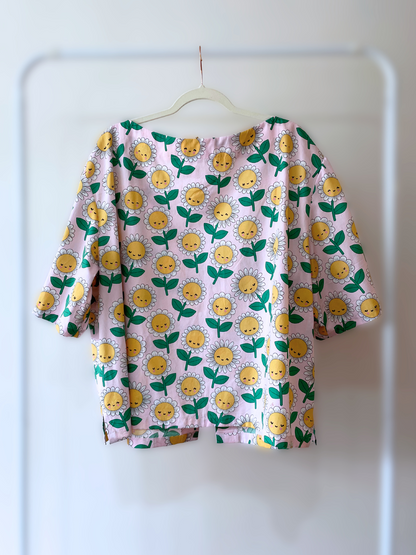 Tie Front Top - Size 30 - Pop Daisies