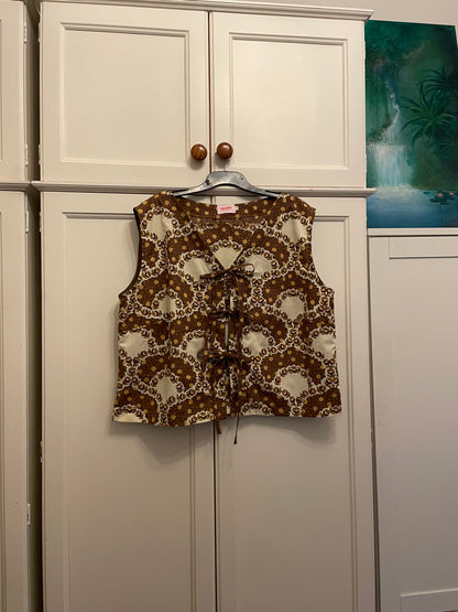 Sleeveless Tie Front Top - Size 24 - Retro Hand-Blocked Floral